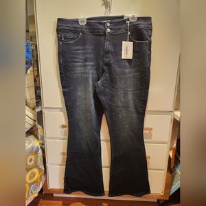 Kancan jeans NWT The Carrie Flare 3xl